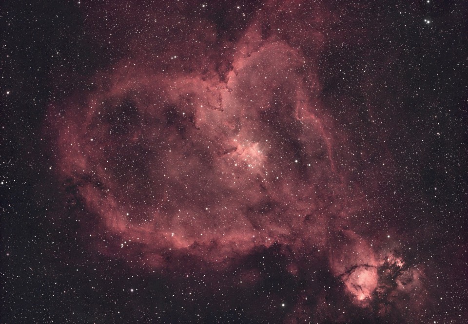 Same image below, but processed in Hubble Palette